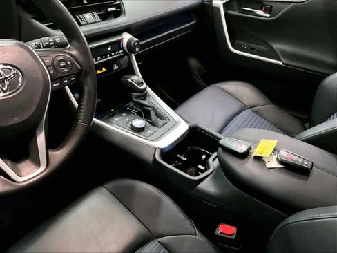 Used 2024 Toyota RAV4 XSE w/ Advanced Technology Package image 16