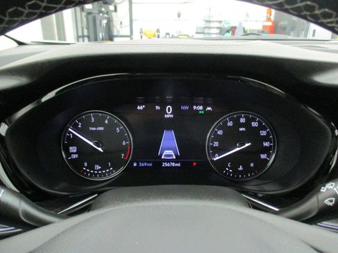 Used 2023 Buick Envision Essence image 19