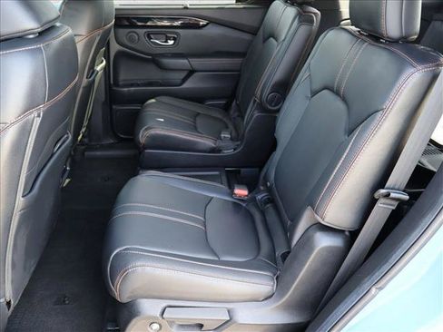 Used 2025 Honda Pilot TrailSport image 27