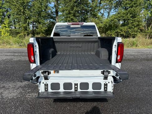 Used 2024 GMC Sierra 1500 AT4 w/ AT4 Premium Package image 8