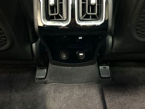 Used 2023 Kia Sorento SX AWD/4WD image 30