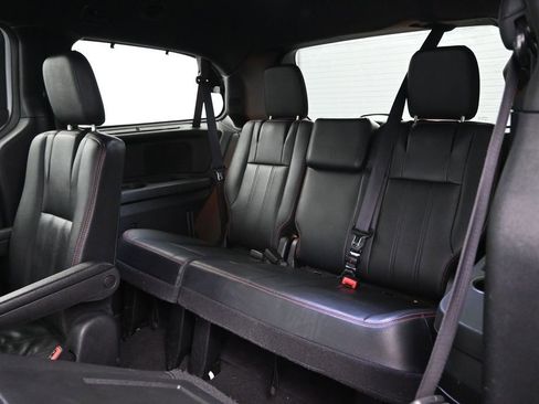 Used 2017 Dodge Grand Caravan GT FWD image 22