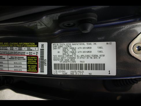 Used 2023 Toyota Tundra Limited w/ TRD Off-Road Package AWD/4WD image 27