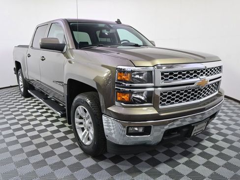Used 2015 Chevrolet Silverado 1500 LT w/ All Star Edition AWD/4WD image 9