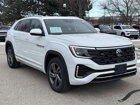 Used 2024 Volkswagen Atlas Cross Sport SEL R-Line image 3