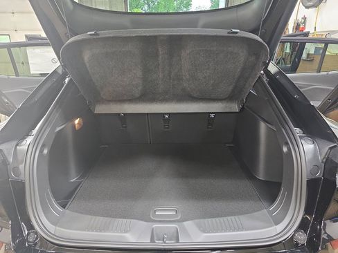 New 2026 Buick Envista Sport Touring w/ Convenience I Package FWD image 12