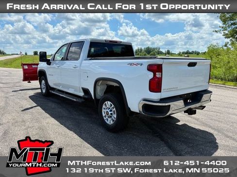 Used 2022 Chevrolet Silverado 2500 LT AWD/4WD image 6