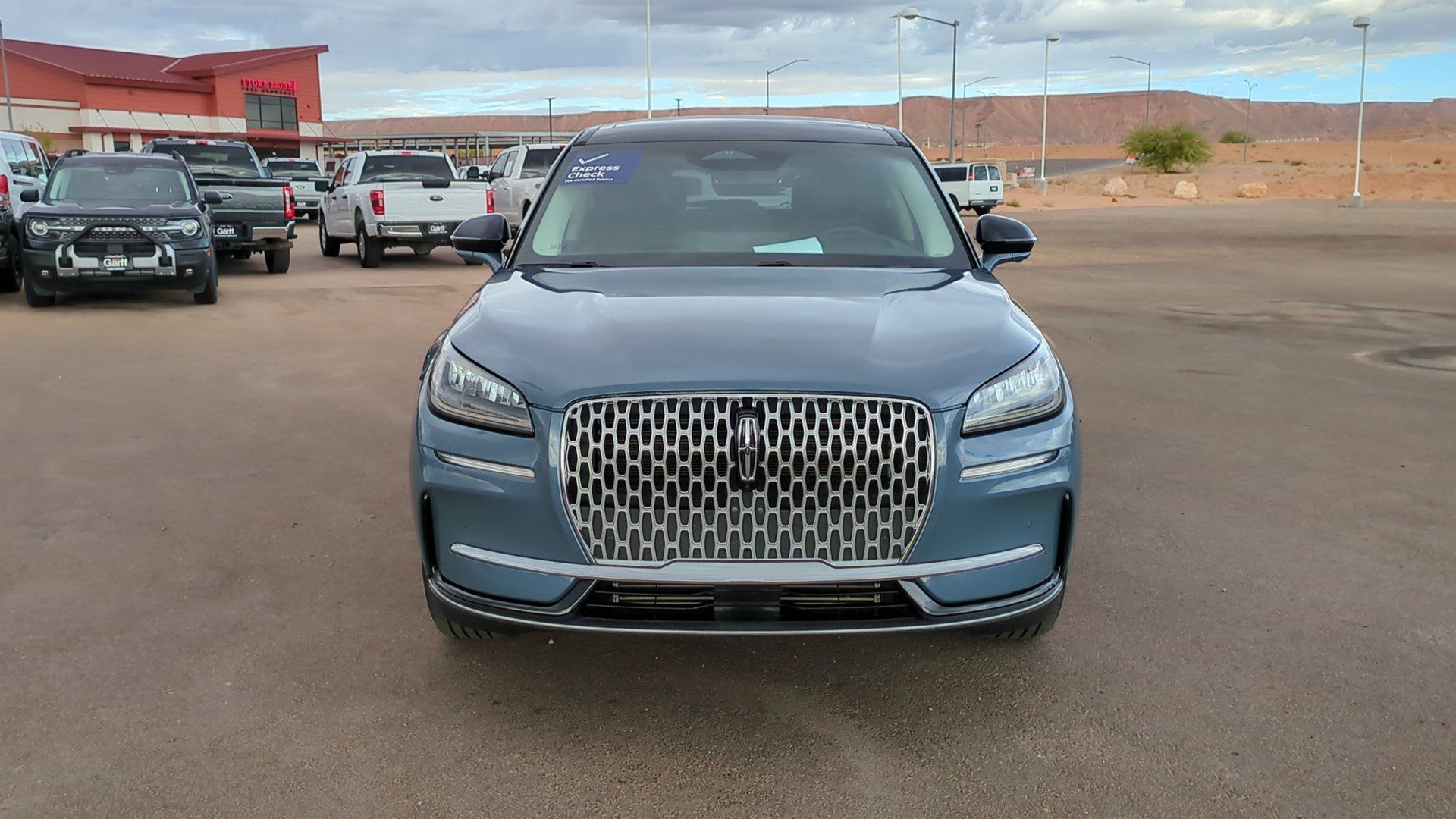 Used 2023 Lincoln Corsair FWD w/ Equipment Group 102A image 8