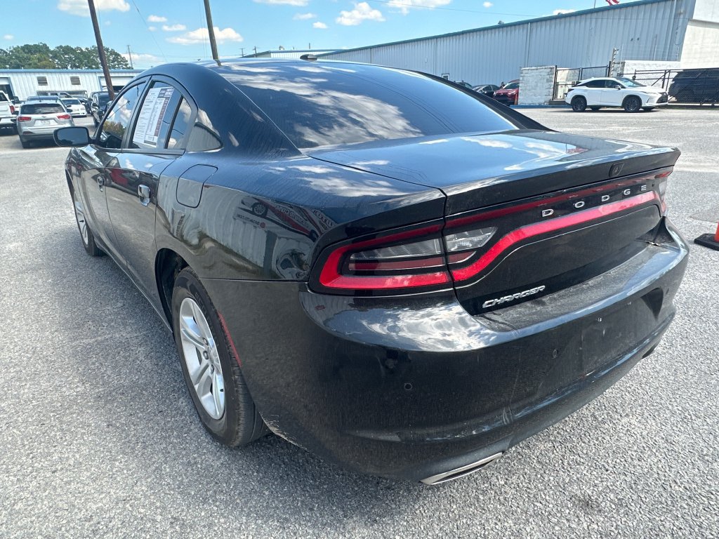Used 2020 Dodge Charger SXT RWD image 6