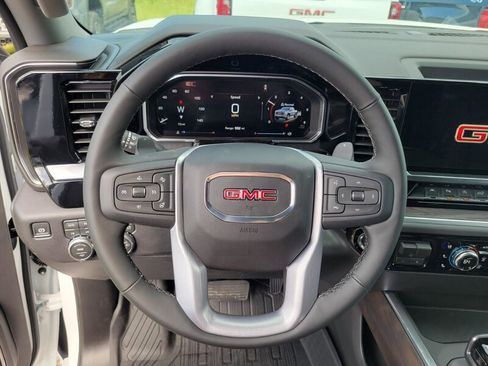 New 2026 GMC Sierra 1500 SLT w/ SLT Premium Plus Package AWD/4WD image 10