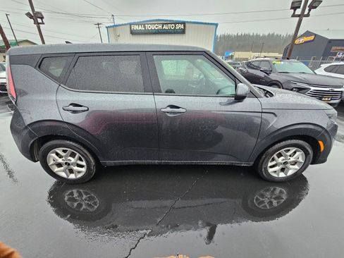 Used 2023 Kia Soul LX w/ Option Group 015 image 8