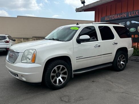 Used 2011 GMC Yukon Denali AWD/4WD image 5