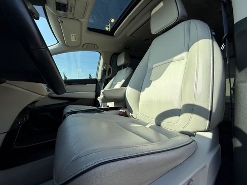 Used 2025 Honda Odyssey Touring image 10