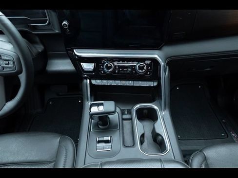 Used 2025 GMC Sierra 1500 Denali w/ Technology Package AWD/4WD image 21