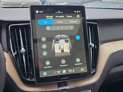 New 2026 Volvo XC60 B5 Plus w/ Protection Package Premier image 25