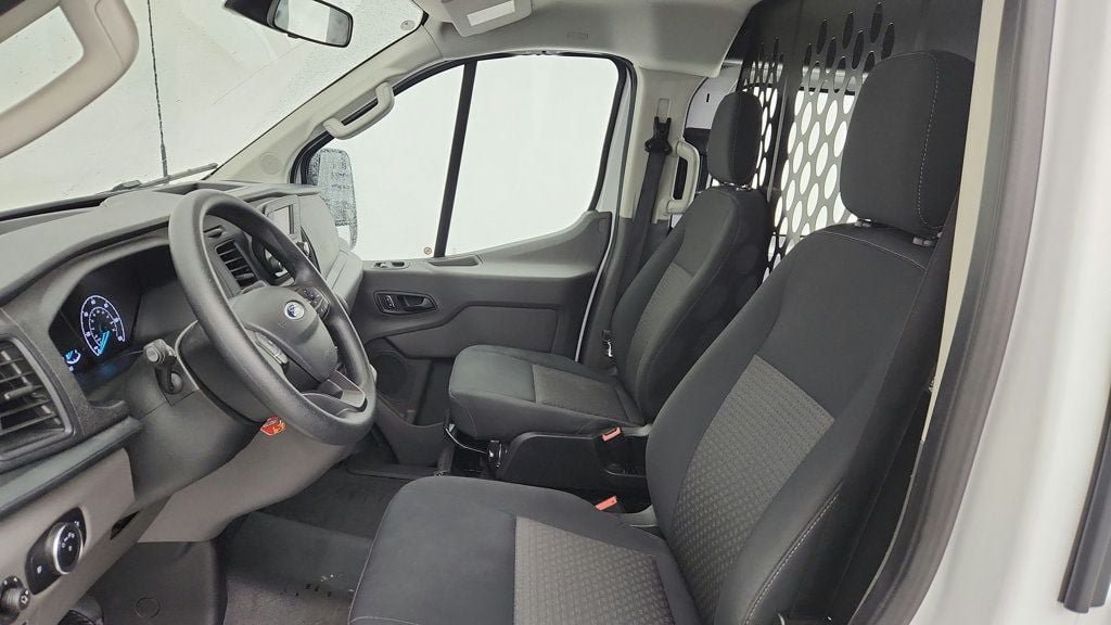 Used 2025 Ford Transit 250 Low Roof w/ Exterior Upgrade Package RWD image 17
