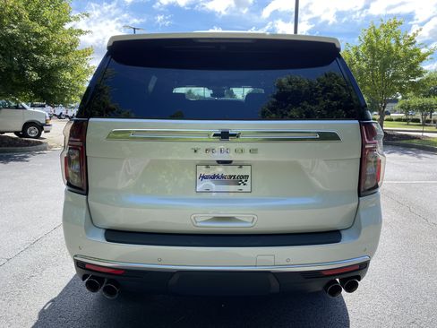 Used 2024 Chevrolet Tahoe High Country w/ Premium Package AWD/4WD image 8