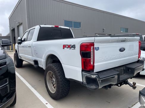 Used 2023 Ford F350 Lariat w/ Lariat Ultimate Package AWD/4WD image 5