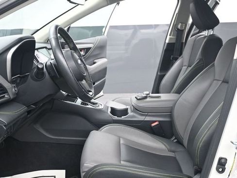 Used 2025 Subaru Outback Onyx Edition AWD/4WD image 6