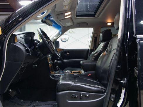 Used 2014 INFINITI QX80 Sport Utility 4D w/ Theater Package image 19