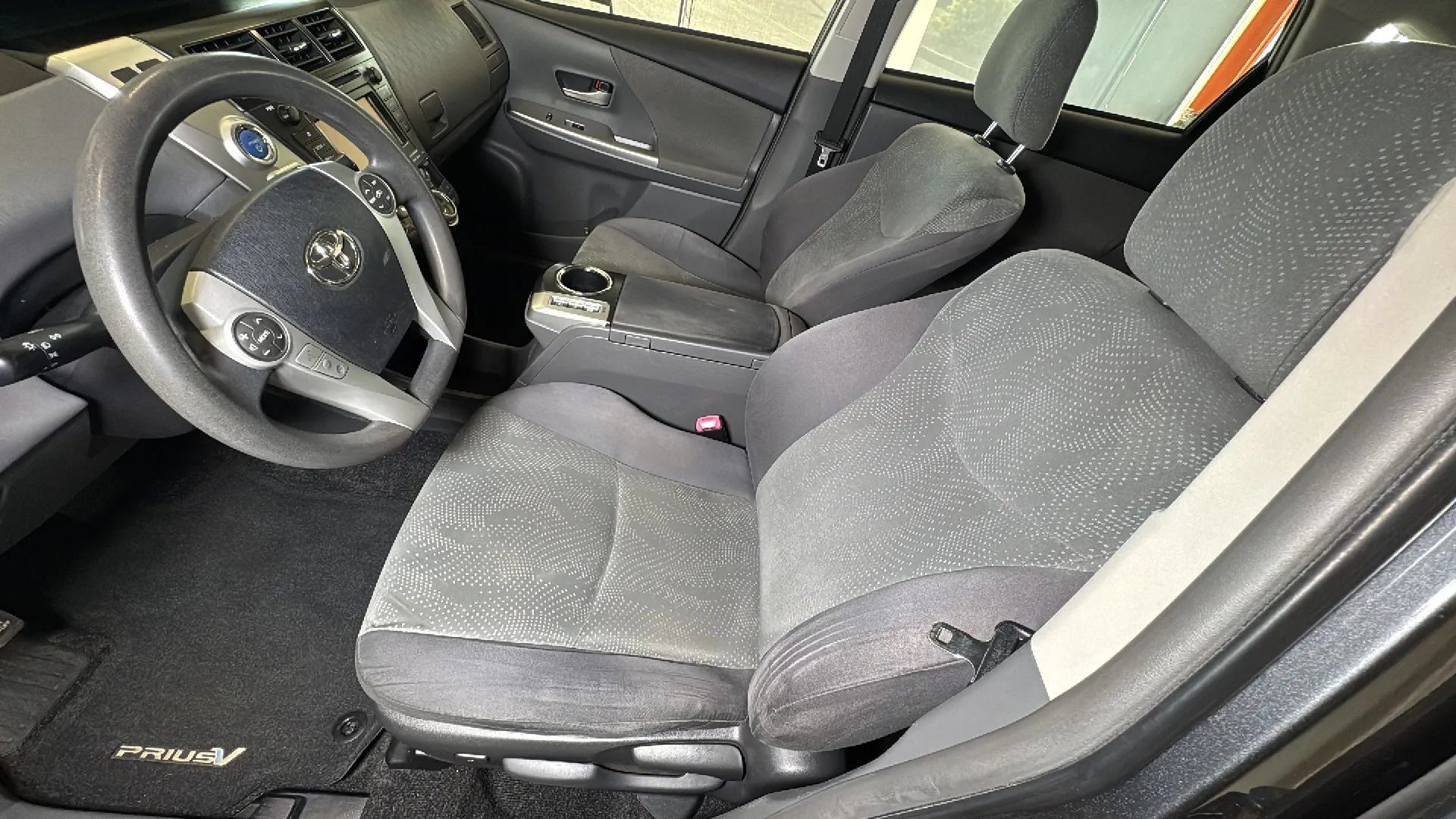 Used 2012 Toyota Prius V Three FWD image 32
