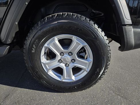 Certified 2021 Jeep Wrangler Unlimited Sport image 33