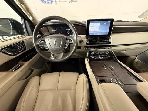 Used 2019 Lincoln Navigator Reserve AWD/4WD image 29