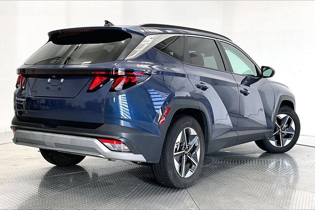 Used 2025 Hyundai Tucson SEL FWD image 2