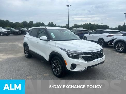 Used 2026 Kia Seltos LX FWD image 3