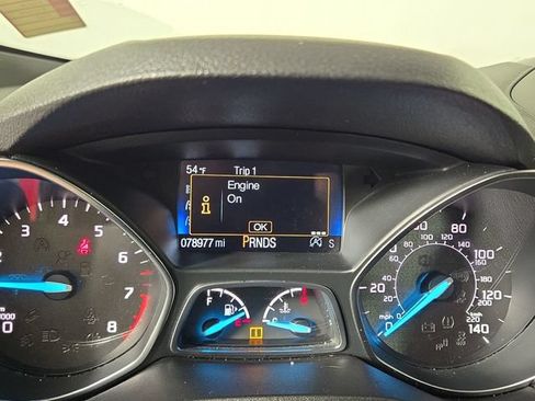 Used 2017 Ford Escape SE FWD image 16