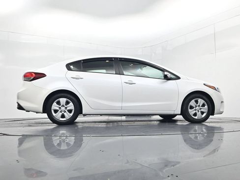 Used 2018 Kia Forte LX w/ LX Popular Package FWD image 41