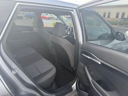 Used 2022 Kia Seltos LX AWD/4WD image 14