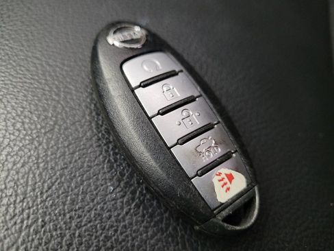 Used 2020 Nissan Altima 2.0 Platinum image 32