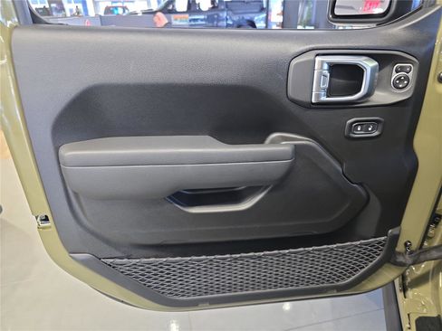 New 2026 Jeep Gladiator Sport image 16