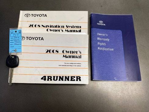 Used 2008 Toyota 4Runner Limited AWD/4WD image 32