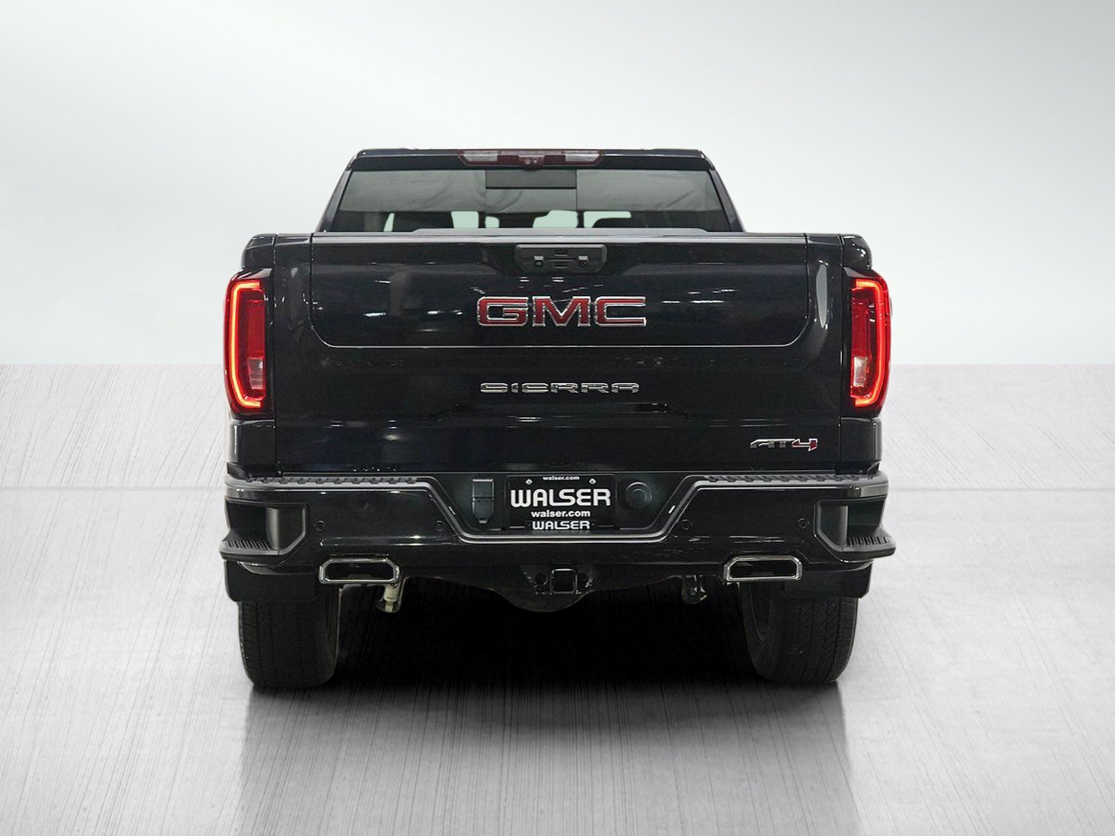 Used 2022 GMC Sierra 1500 AT4 w/ AT4 Premium Package AWD/4WD image 4