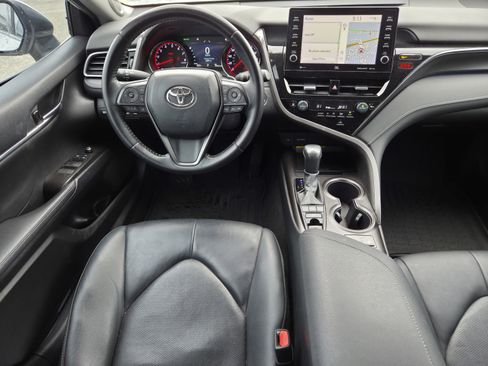 Used 2021 Toyota Camry XSE w/ Navigation Package image 7