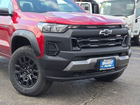 New 2026 Chevrolet Colorado Trail Boss AWD/4WD image 2