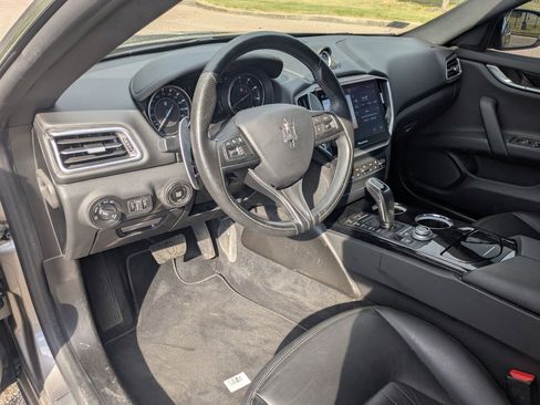 Certified 2022 Maserati Ghibli Modena Q4 AWD/4WD image 12