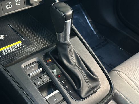 Used 2024 Honda CR-V EX-L image 17