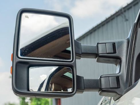 Used 2014 Ford F250 Lariat w/ Lariat Ultimate Package AWD/4WD image 11