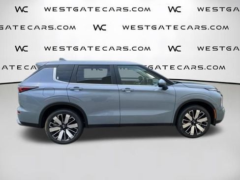 New 2026 Mitsubishi Outlander LE FWD image 27