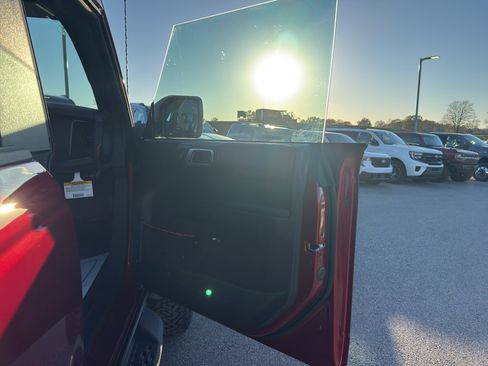 New 2025 Ford Bronco Raptor image 14