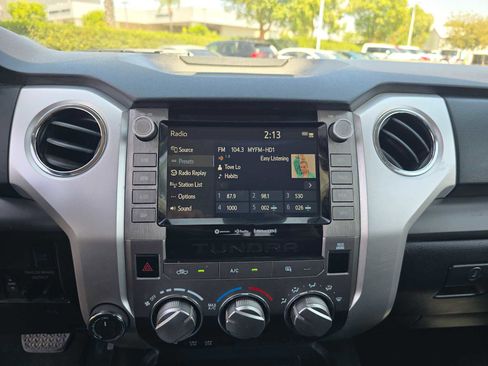 Used 2021 Toyota Tundra SR5 w/ SR5 Upgrade Package AWD/4WD image 26