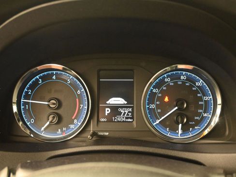 Used 2019 Toyota Corolla LE image 26