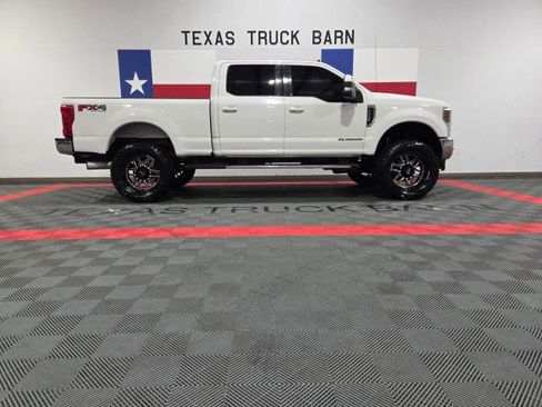 Used 2019 Ford F250 Lariat w/ Lariat Value Package image 14