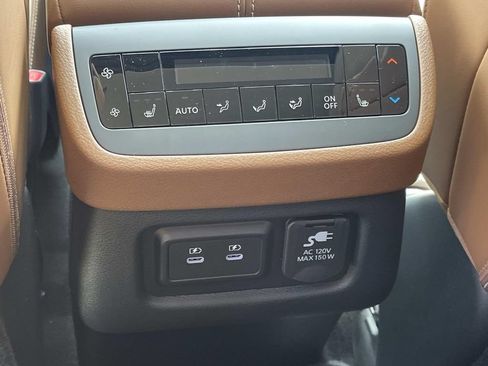 New 2026 Nissan Pathfinder Platinum w/ Lighting Package AWD/4WD image 17