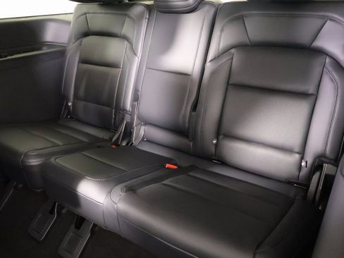 New 2026 Lincoln Navigator Premiere image 13