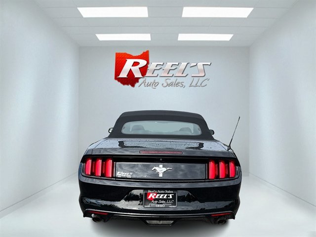 Used 2017 Ford Mustang Convertible RWD image 11