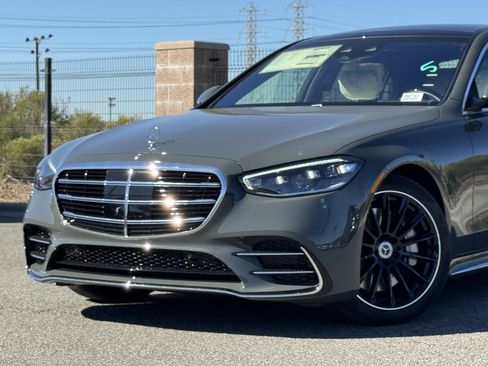 New 2026 Mercedes-Benz S 580 4MATIC Sedan image 3